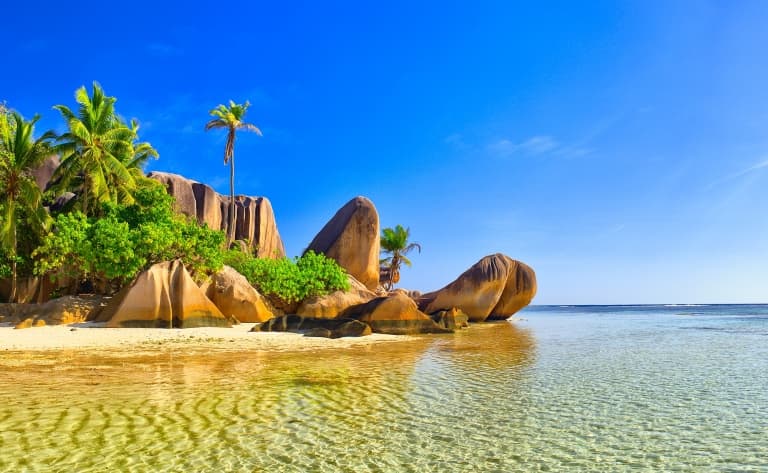 Envol vers l’archipel paradisiaque des Seychelles